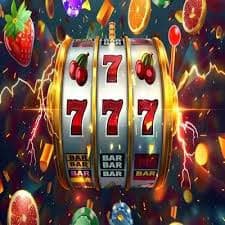 555 Slots Myanmar ကစားသမား Jackpot Big Win ဆုကြေး MMK ရရှိနေသောမြင်ကွင်း